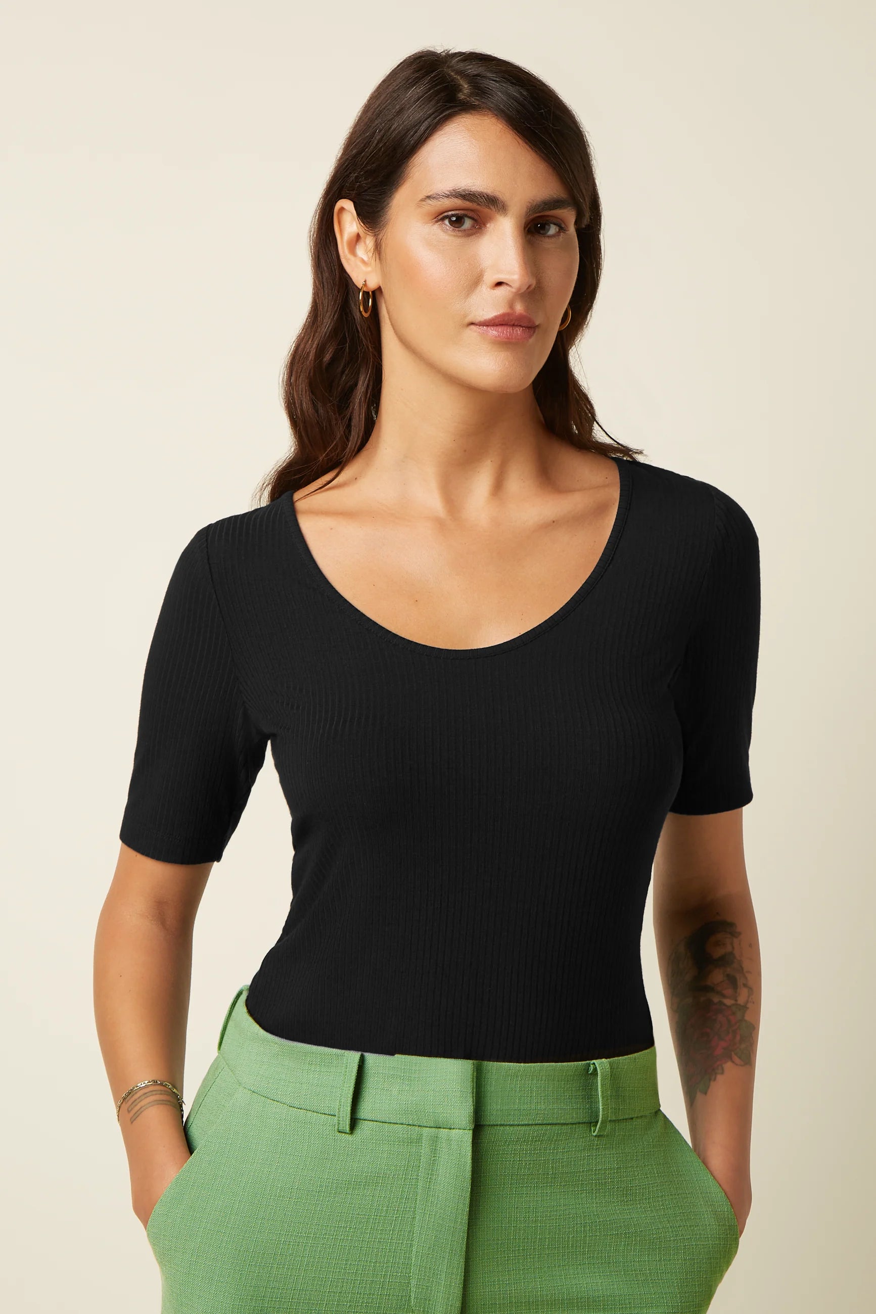 Kinglouie Top Carice Uni Rib black
