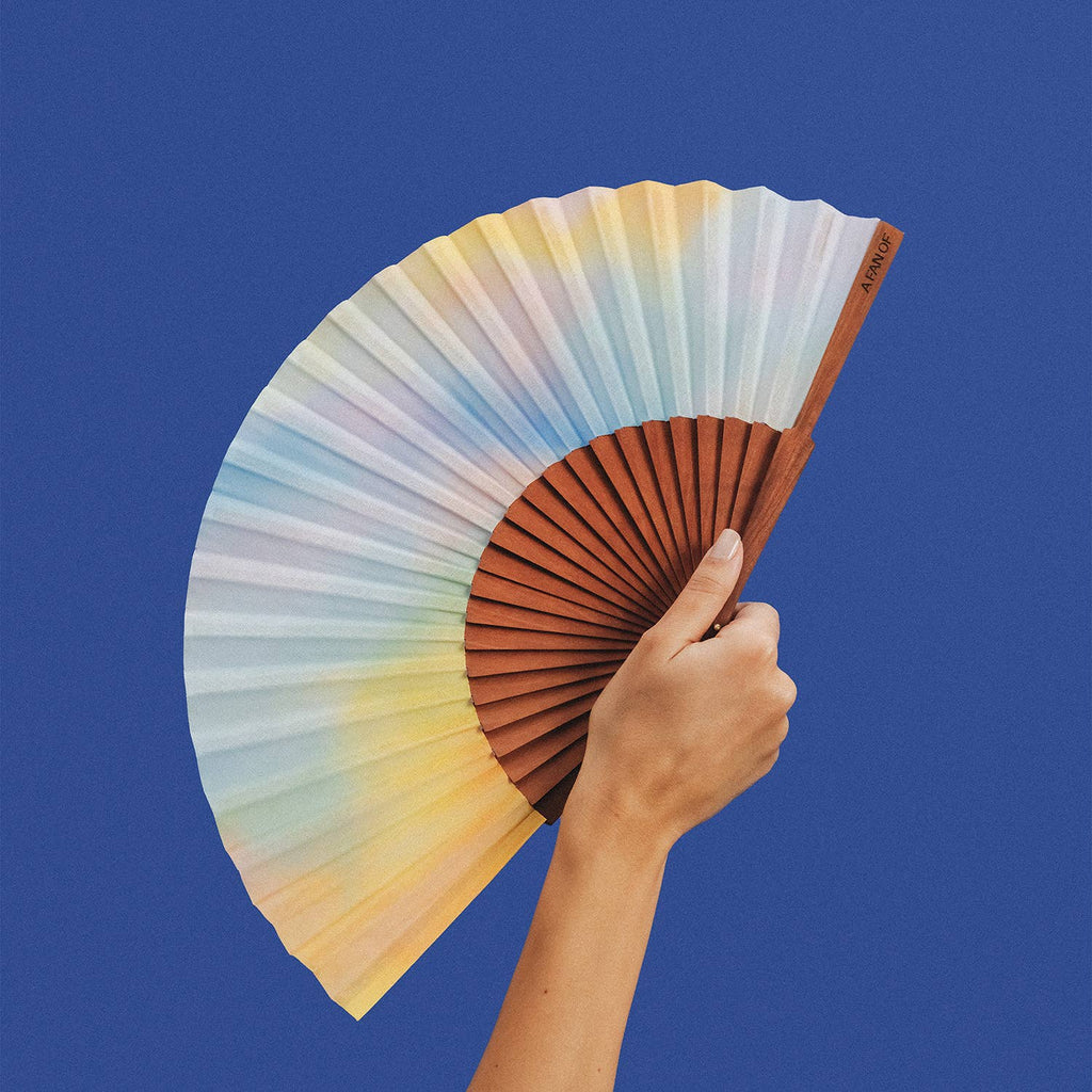 Fächer AURORA SKIES - 23 cm - Blau, Gelb, Rosa