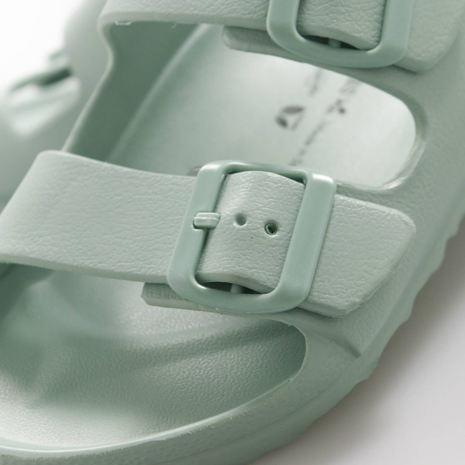 AVISPAS Coachella Sandalen Pistaziengrünen