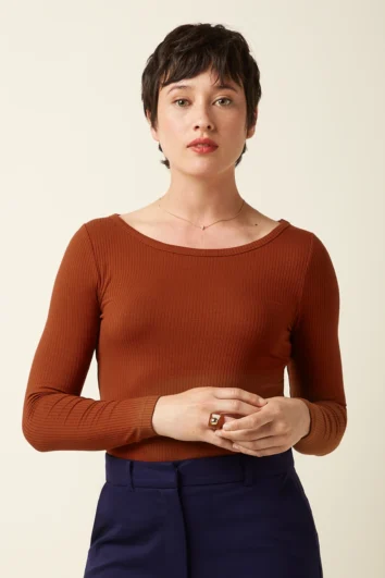 Top Lili Tee Uni Rib Braun