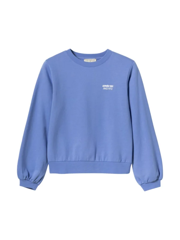 Sweatshirt aus Bio-Baumwolle Farbe/Muster: Persian Blue Der darf in deinem nächsten Winterurlaub auf keinen Fall fehlen – Kuschelig weich und direkt aus der YéYé-Designfeder. Nachhaltig und GOTS zertifiziert Extra weiche, angeraute Innenseite Normale Passform Rundhalsausschnitt Lange Ärmel mit Bündchen Großer Aufdruck hinten 100% Baumwolle (organic) GOTS zertifziert Geprüfte Produktionsstätten – Faire Produktion 100% Vegan – Wir verwenden grundsätzlich keine Materialien tierischen Ursprungs