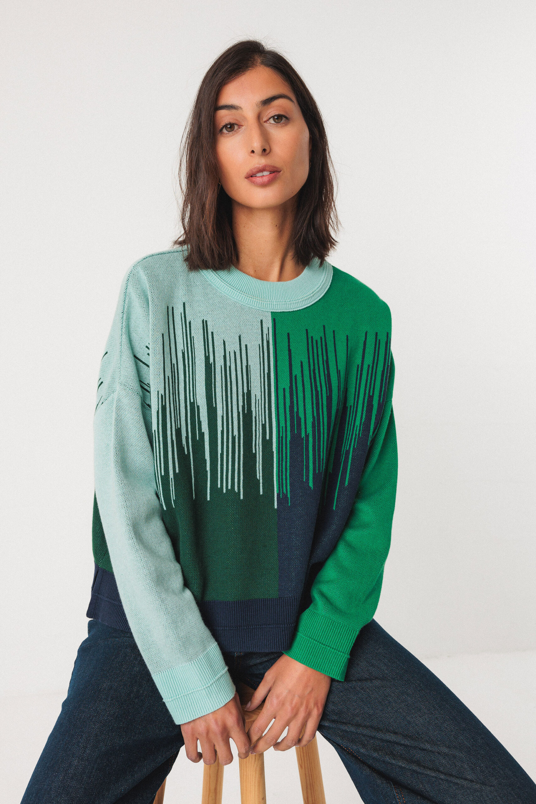 skfk-Pullover Ismene Kurzer, mittelschwerer Jacquardpullover Lange Ärmel Rippbündchen an Kragen, Saum und Bündchen 100% Bio-Baumwolle